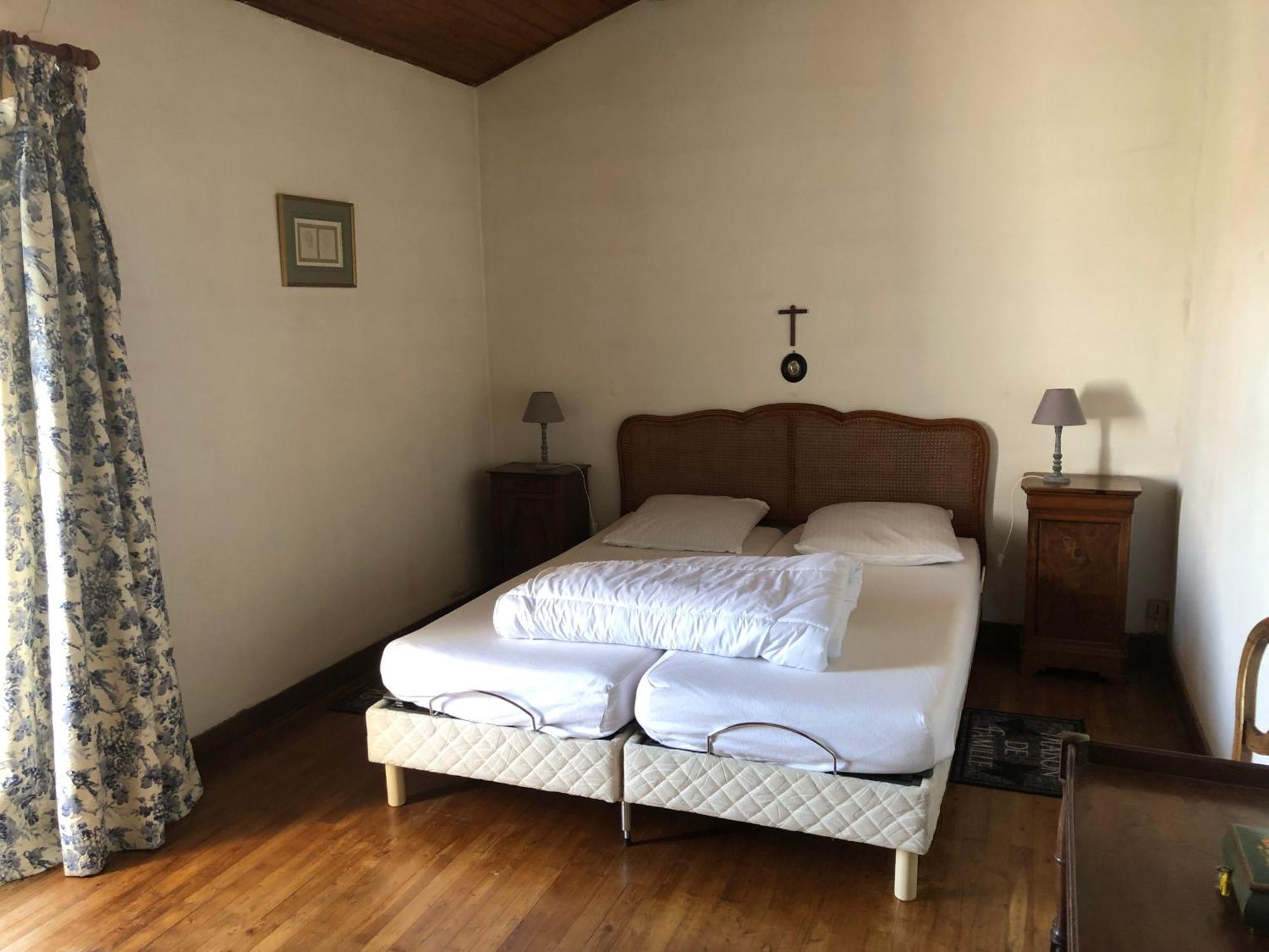 La Vieille Cure, Spa, Wifi A 20 Min Des Plages La Jonchere Dış mekan fotoğraf